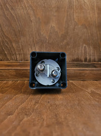 SURFACE-MOUNTED ISOLATOR SWITCH 300A